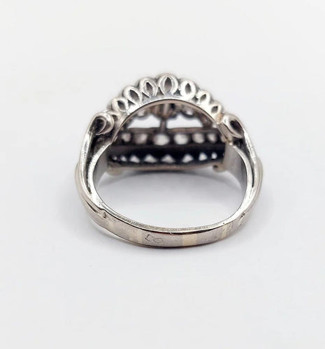 Bague 53.5 Bague bombée Art déco en or blanc 18k et platine, diamants 58 Facettes A06454