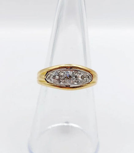 Bague 53 Bague Art déco bombée en or 18k et platine, diamants taille ancienne 58 Facettes A06488