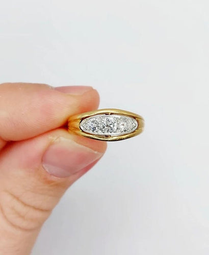 Bague 53 Bague Art déco bombée en or 18k et platine, diamants taille ancienne 58 Facettes A06488