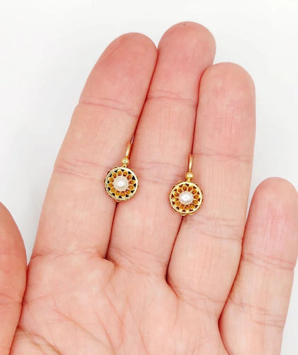 Boucles d'oreilles Dormeuses fleurs antiques en or 18 ct et perles (circa 1900) 58 Facettes A06493