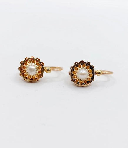 Boucles d'oreilles Dormeuses fleurs antiques en or 18 ct et perles (circa 1900) 58 Facettes A06493