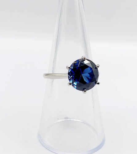 fc124773-9544-4d27-12d5-fb7b311f1c00