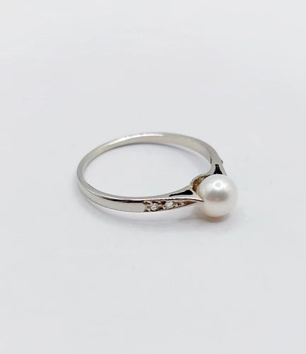 1be316e8-d3e4-430f-8c16-0440833e3e00