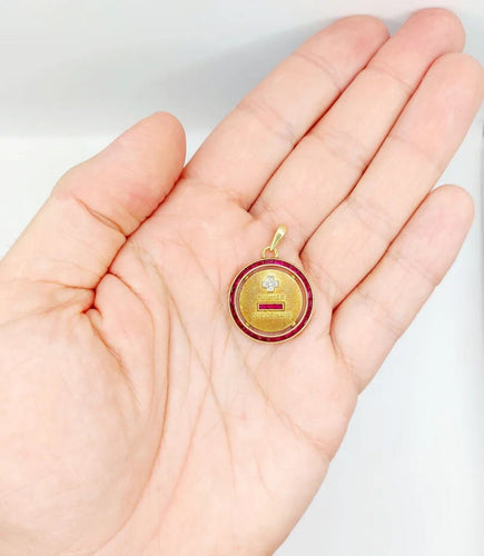 Pendentif Augis - Pendentif médaille d’amour 23 mm en or jaune 18k, diamants et rubis 58 Facettes A03182