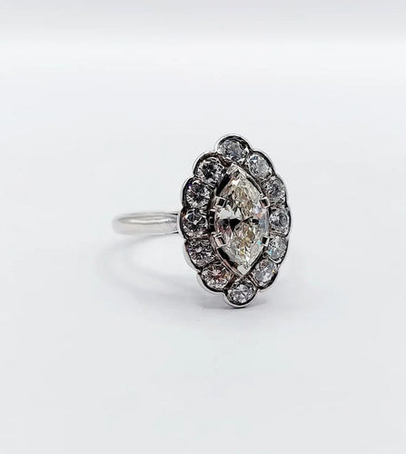 Bague 50 Bague marquise Art déco en or blanc 18k et diamants 58 Facettes A05282