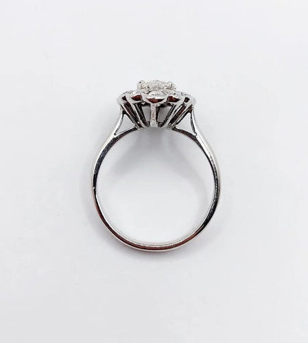 Bague 50 Bague marquise Art déco en or blanc 18k et diamants 58 Facettes A05282