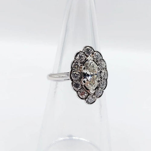 Bague 50 Bague marquise Art déco en or blanc 18k et diamants 58 Facettes A05282