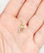 Pendentif Pendentif fer à cheval en or jaune 18k et platine, diamants et perle 58 Facettes A05741