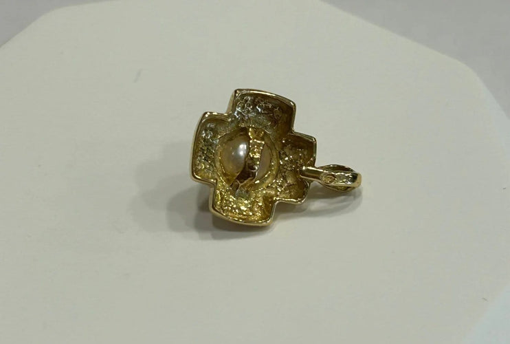 Pendentif Pendentif en or jaune 18 ct avec perle de culture 58 Facettes LP583/3