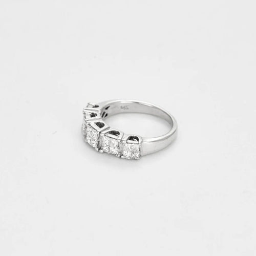 Bague 49.5 Bague en or blanc 585 et diamants taille princesse 58 Facettes LP264/13