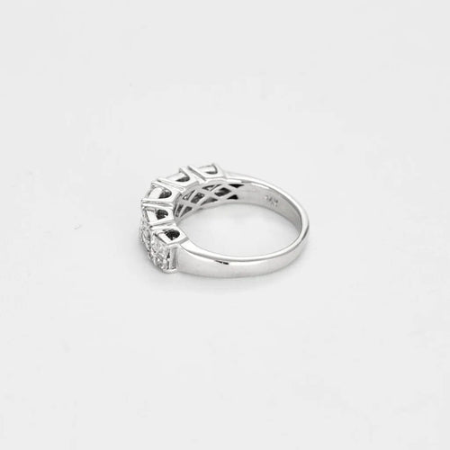 Bague 49.5 Bague en or blanc 585 et diamants taille princesse 58 Facettes LP264/13