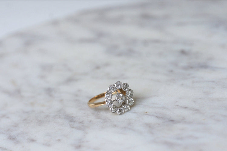 Bague 52.5 Bague marguerite ancienne en or rose et platine diamants 58 Facettes