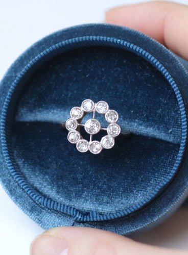 Bague 52.5 Bague marguerite ancienne en or rose et platine diamants 58 Facettes
