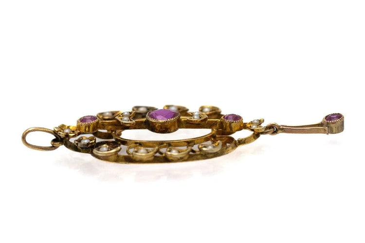 Pendentif Pendentif ancien en or jaune avec rubis et perles 58 Facettes 9115