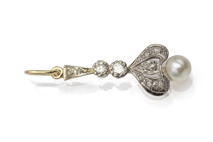 Pendentif Pendentif en or jaune et blanc, diamants et perle 58 Facettes 10827A
