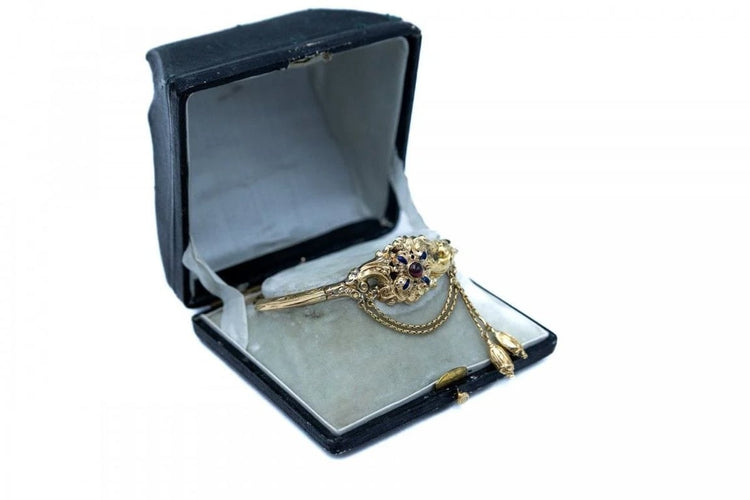 02f8c191-ae5b-4c18-65e0-8e3289a7d100