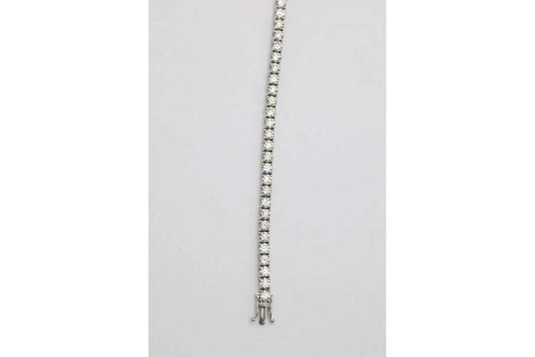 Bracelet Bracelet tennis en or blanc et diamants 8,00 ct 58 Facettes PTKN03