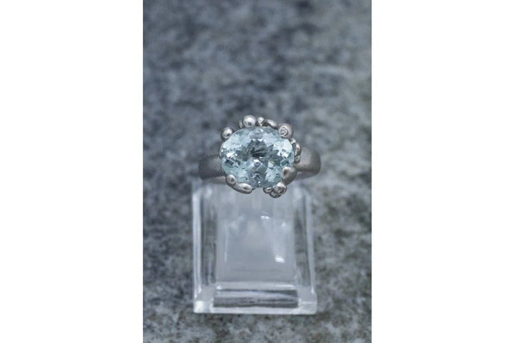 Bague 57 Charlotte Lynggaard - Bague en or blanc avec aigue-marine et diamants 58 Facettes 9629