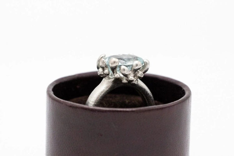 Bague 57 Charlotte Lynggaard - Bague en or blanc avec aigue-marine et diamants 58 Facettes 9629