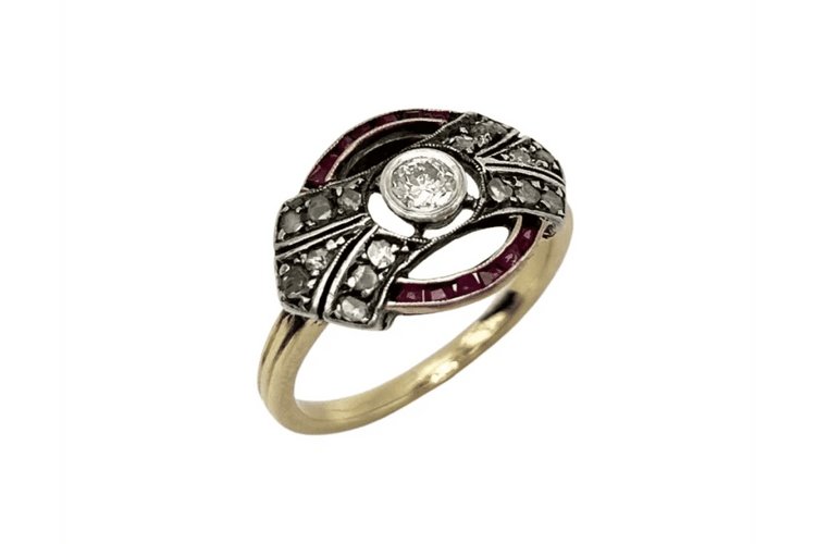 Bague 56 Bague Art déco en or jaune, diamants et rubis synthétiques roses 58 Facettes 9335