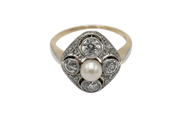 Bague 50 Bague en or jaune, platine, diamants et perle de culture 58 Facettes 11020