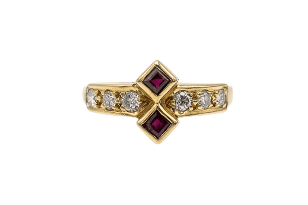 Bague 50 Bague vintage en or jaune, rubis et diamants 58 Facettes 11155