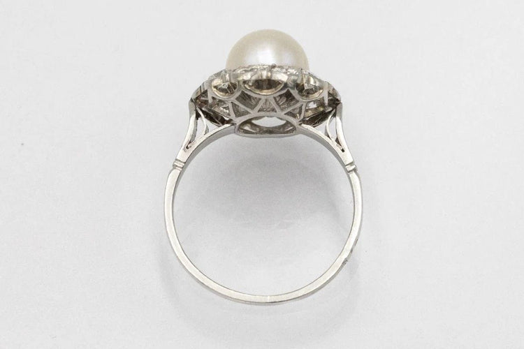 Bague 54 Bague en platine 950 ornée d’une perle et de diamants (1,00 ct) 58 Facettes 11328