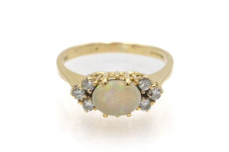 Bague 56 Bague vintage en or jaune avec opale et diamants 58 Facettes 11577