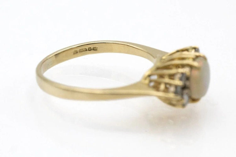 Bague 56 Bague vintage en or jaune avec opale et diamants 58 Facettes 11577