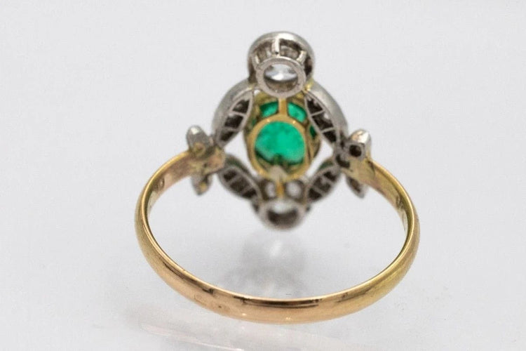 Bague 56 Bague ancienne émeraude et diamants en or jaune 18 carats et platine 58 Facettes 9987