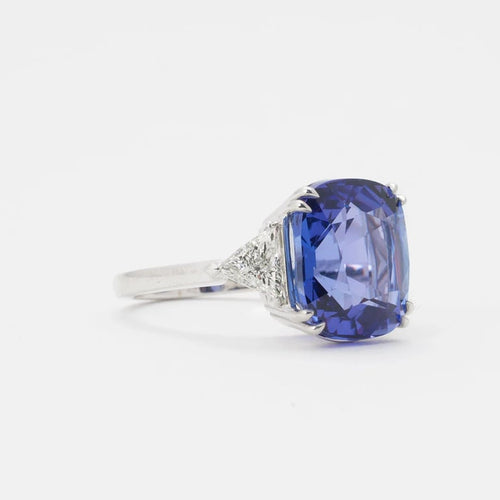 Bague 54 Bague en or blanc 18 carats avec tanzanite et diamants 58 Facettes