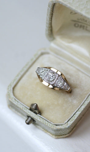 Bague 54.5 Art Déco - Bague bandeau en or rose, platine et diamants 58 Facettes