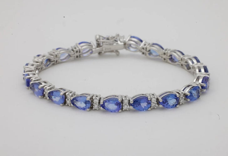 93c39af3-77b8-494c-72a1-00d62f44d900