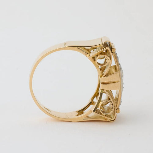 9a2f25dd-faeb-438b-b6c8-607698af2900