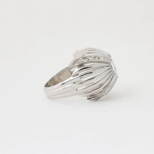 Bague 55 Bague en platine 950 sertie d’un diamant taille émeraude 1,52 ct 58 Facettes
