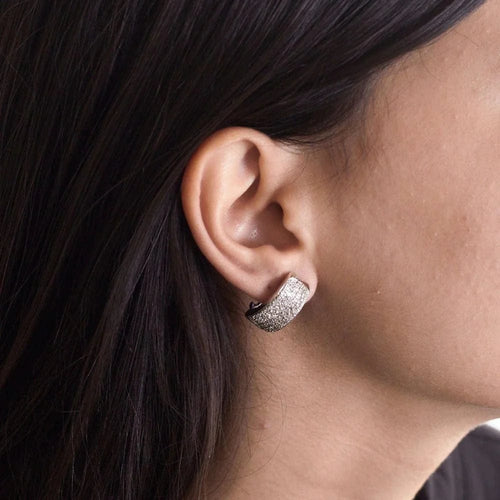 Boucles d'oreilles Boucles d’oreilles pavées de diamants 58 Facettes Q916A
