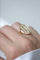 Bague 54 Bague ovale en or jaune 18 kt et diamants 58 Facettes