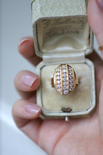 Bague 54 Bague ovale en or jaune 18 kt et diamants 58 Facettes