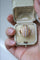 Bague 54 Bague ovale en or jaune 18 kt et diamants 58 Facettes
