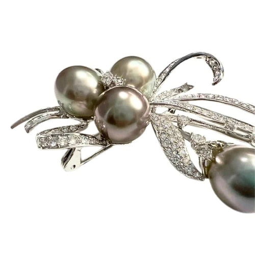 Pendentif Broche pendentif rétro en or blanc 18 carats avec diamants et perles de culture 58 Facettes Q106B(946)