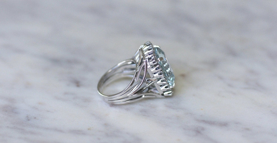Bague 56 Bague cocktail aigue-marine et diamants 58 Facettes