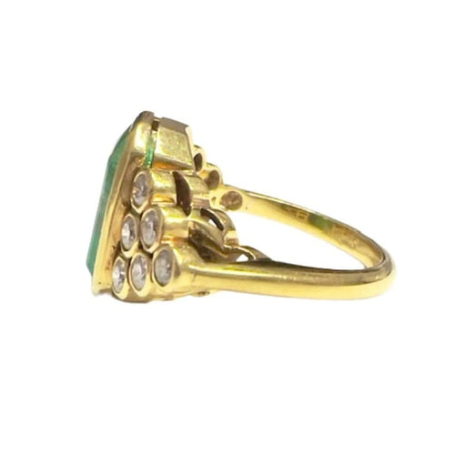 Bague 54 Bague contemporaine du XXe siècle en or jaune 18 ct avec émeraude et diamants 58 Facettes Q61B
