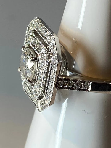 e98e36b3-8a86-41ee-3e27-ac0907c32d00