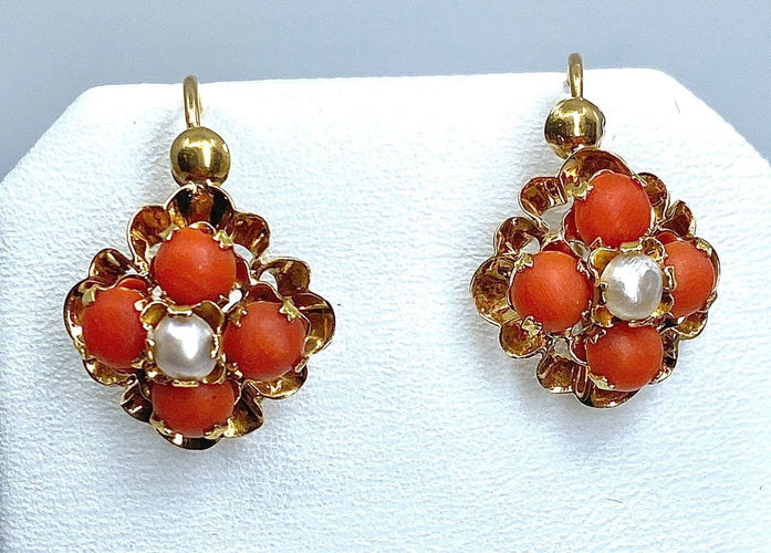 Boucles d'oreilles Parure Napoléon III - Pendentif et boucles d’oreilles en or jaune, corail et perles fines 58 Facettes AB185