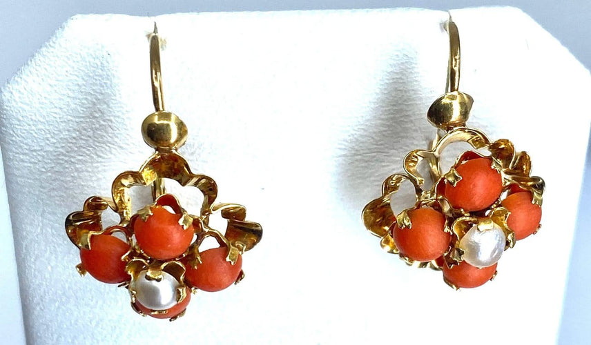 Boucles d'oreilles Parure Napoléon III - Pendentif et boucles d’oreilles en or jaune, corail et perles fines 58 Facettes AB185