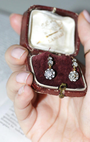 Boucles d'oreilles Art Déco - Boucles d'oreilles dormeuses en or jaune et platine diamants 58 Facettes
