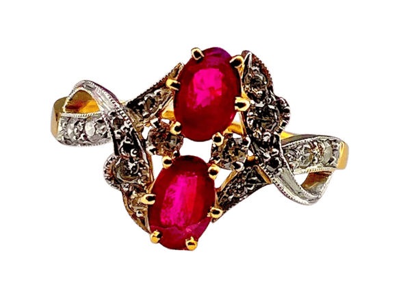 Bague 51 Bague en or jaune 18 carats et platine avec rubis et diamants 58 Facettes AB313
