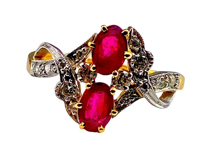 Bague 51 Bague en or jaune 18 carats et platine avec rubis et diamants 58 Facettes AB313