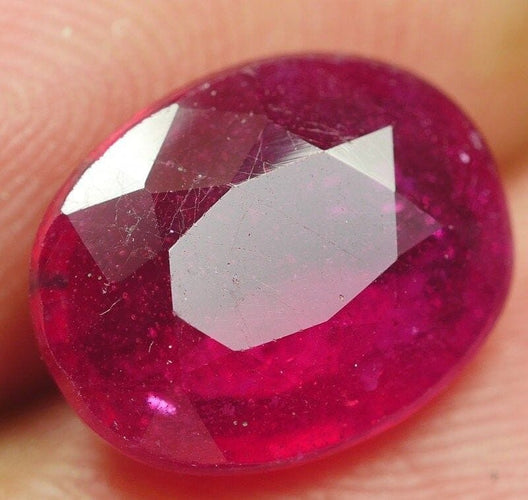 Gemstone Rubis naturel ovale 5,40 ct 58 Facettes 383
