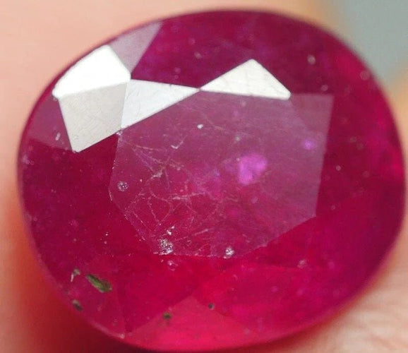 Gemstone Rubis naturel ovale 5,20 ct 58 Facettes 339